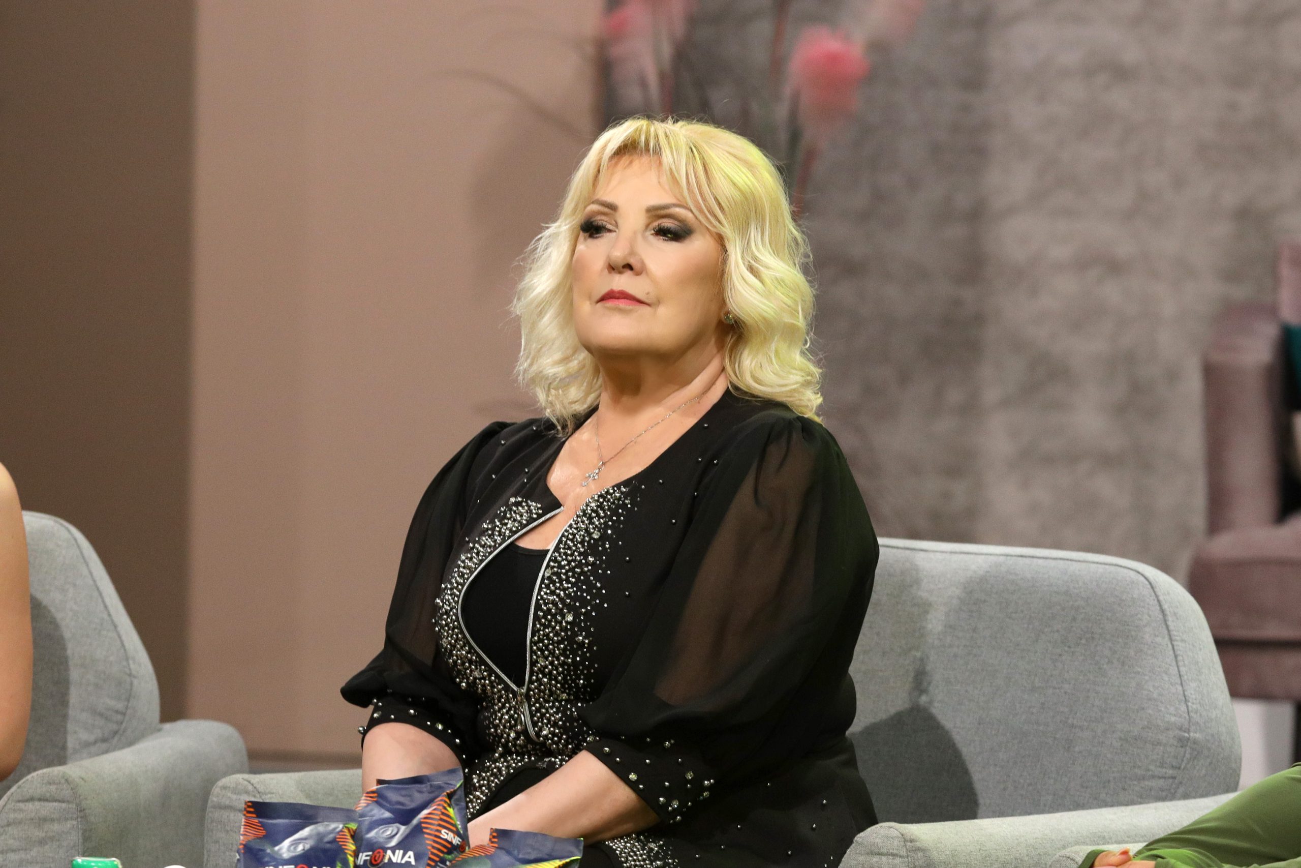 "Mladi se stide opanka, ona se diči": Snežana Đurišić pokazala unuku, pevačica danas puca od ponosa 5 snezana djurisic 2